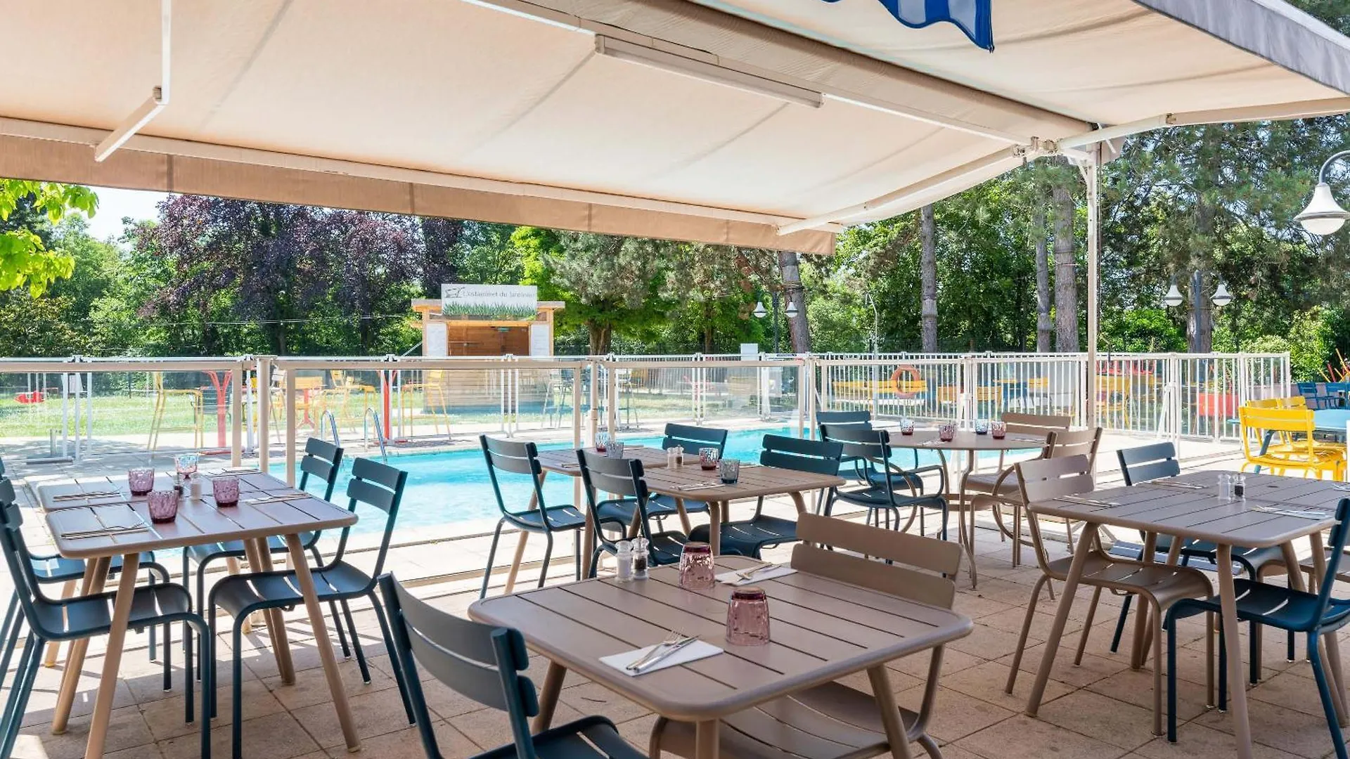 B&B Hotel Lyon Nord 4 Etoiles Дардилли Франция