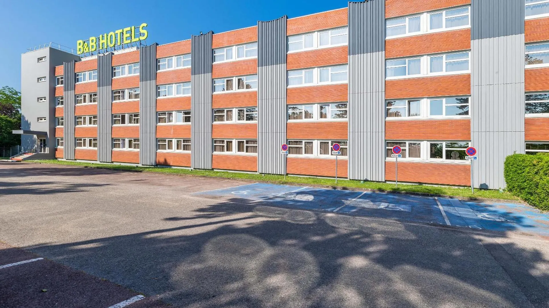 ****  B&B Hotel Lyon Nord 4 Etoiles Dardilly France