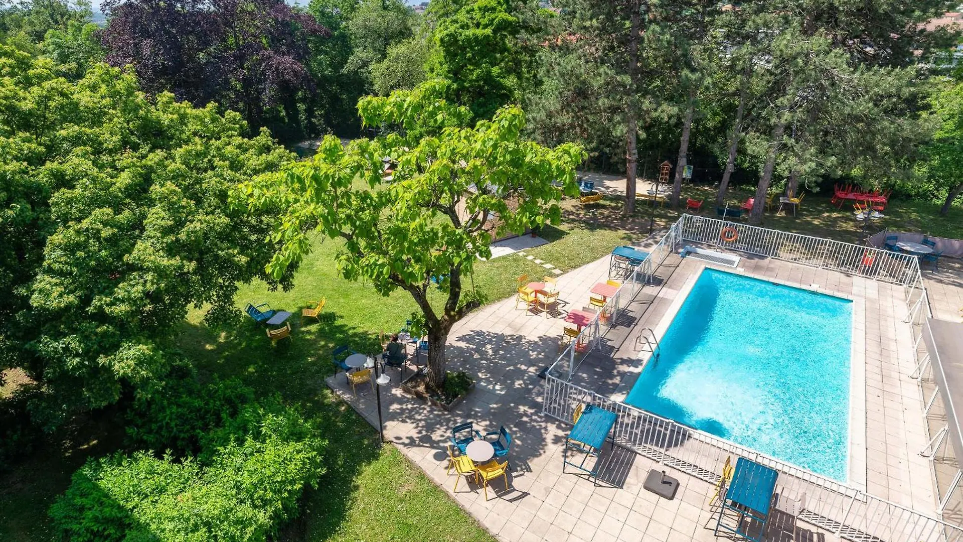 B&B Hotel Lyon Nord 4 Etoiles Dardilly 4*,
